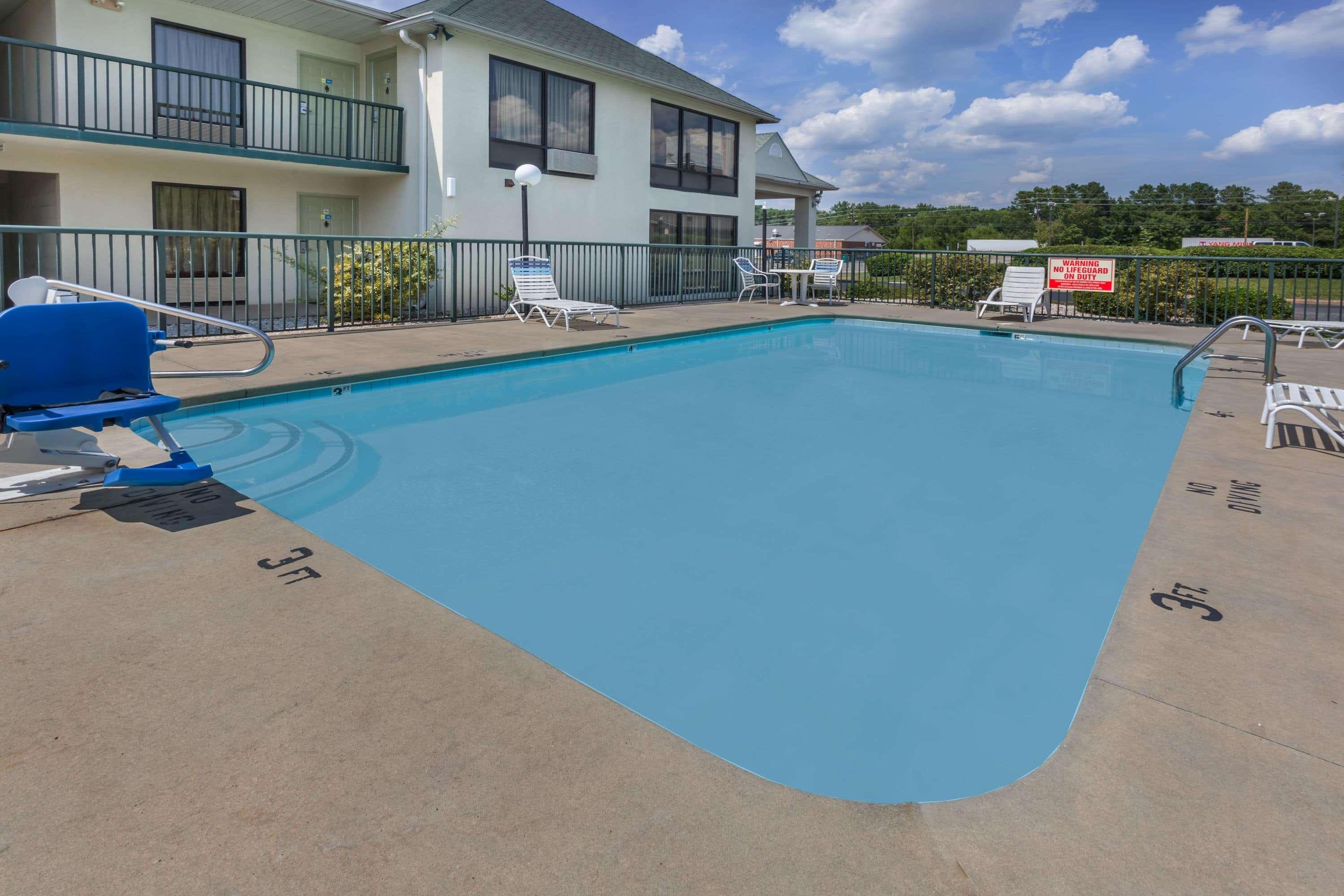 Days Inn By Wyndham Sanford Zewnętrze zdjęcie
