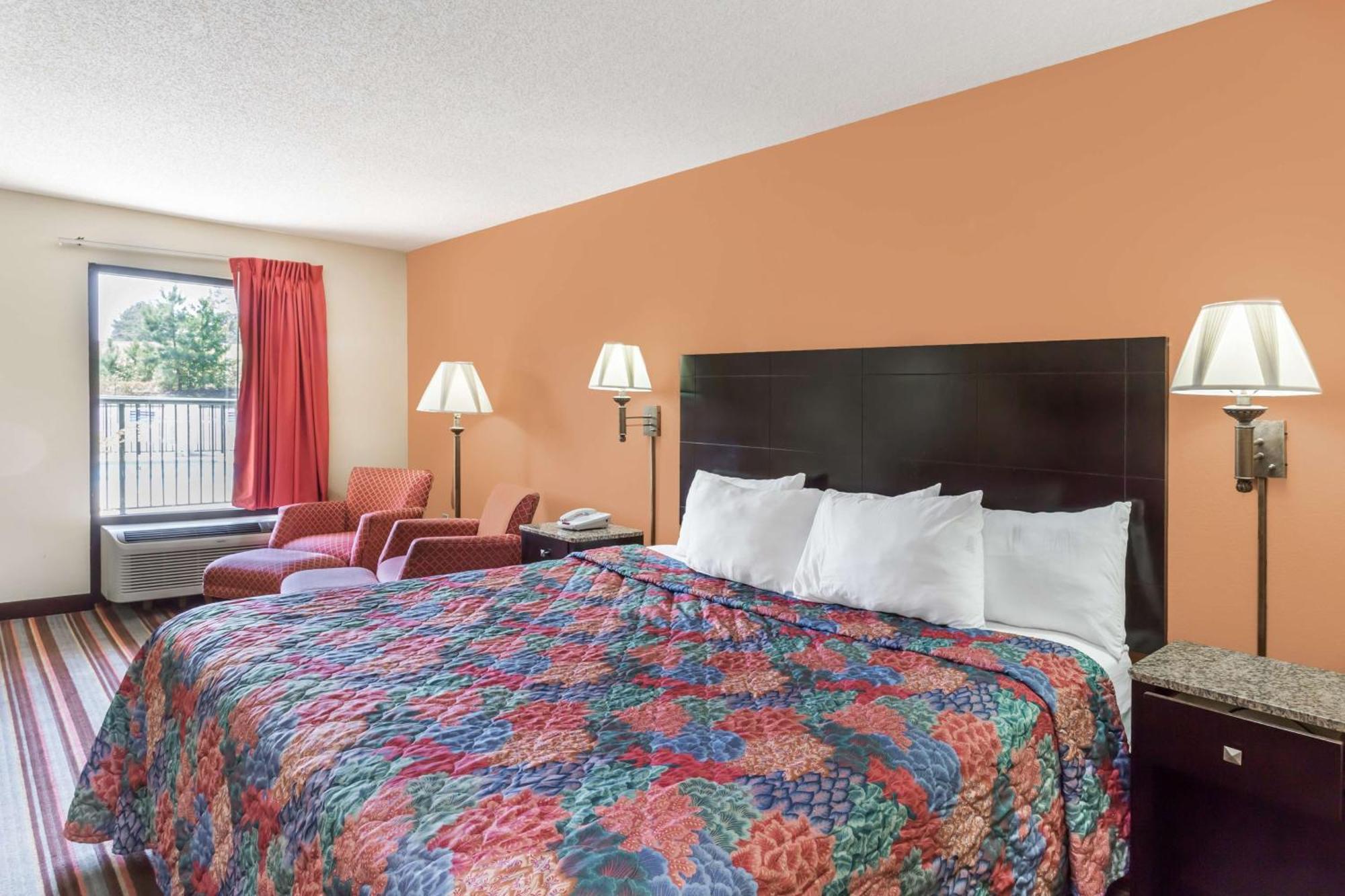 Days Inn By Wyndham Sanford Zewnętrze zdjęcie